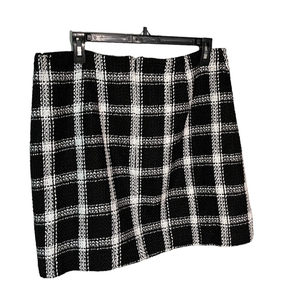 Banana Republic Black / White Check Wool Blend Skirt